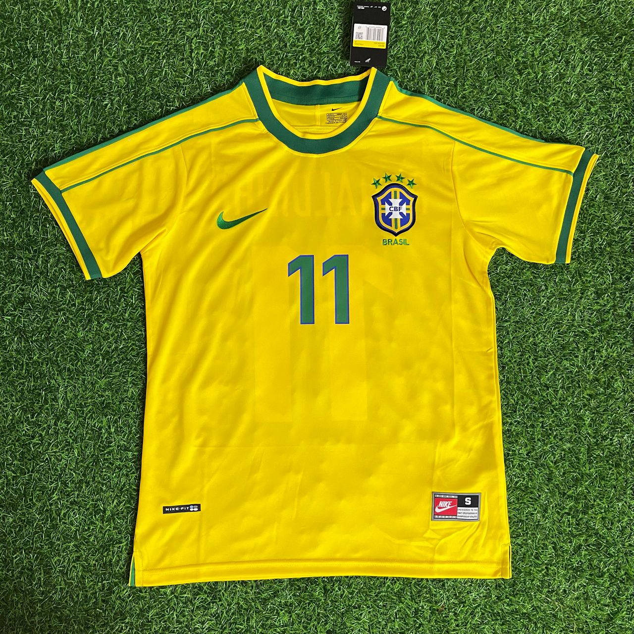 Ronaldinho Gaúcho 11 - Brazil 1998 World Cup Yellow Retro Football Kit Jersey Trikot Maillot