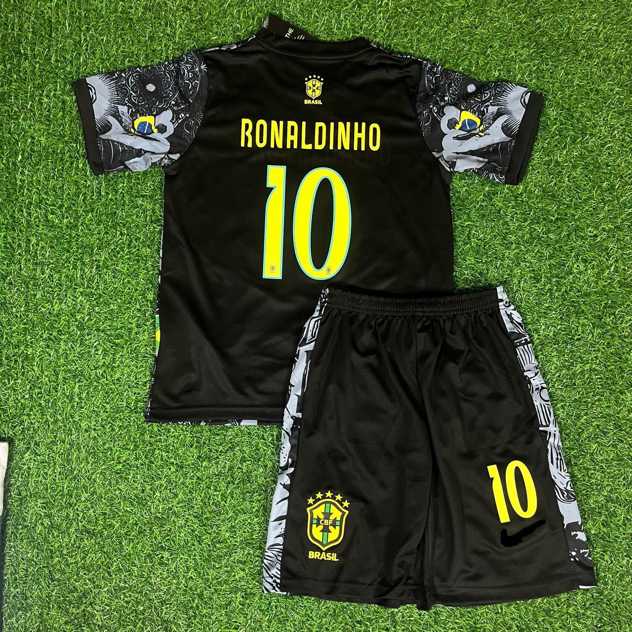 Ronaldinho Gaucho Brazil Kids Retro Football Kids Football Jersey Kit