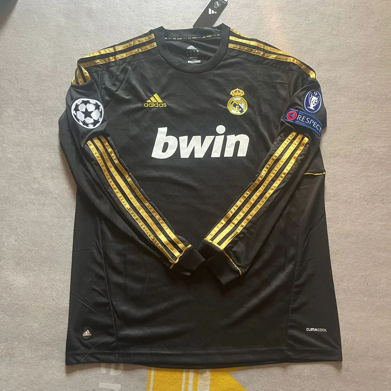 Cristiano Ronaldo 7- Real Madrid 2011-2012 Champions League Long Sleeve Jersey Soccer Shirt