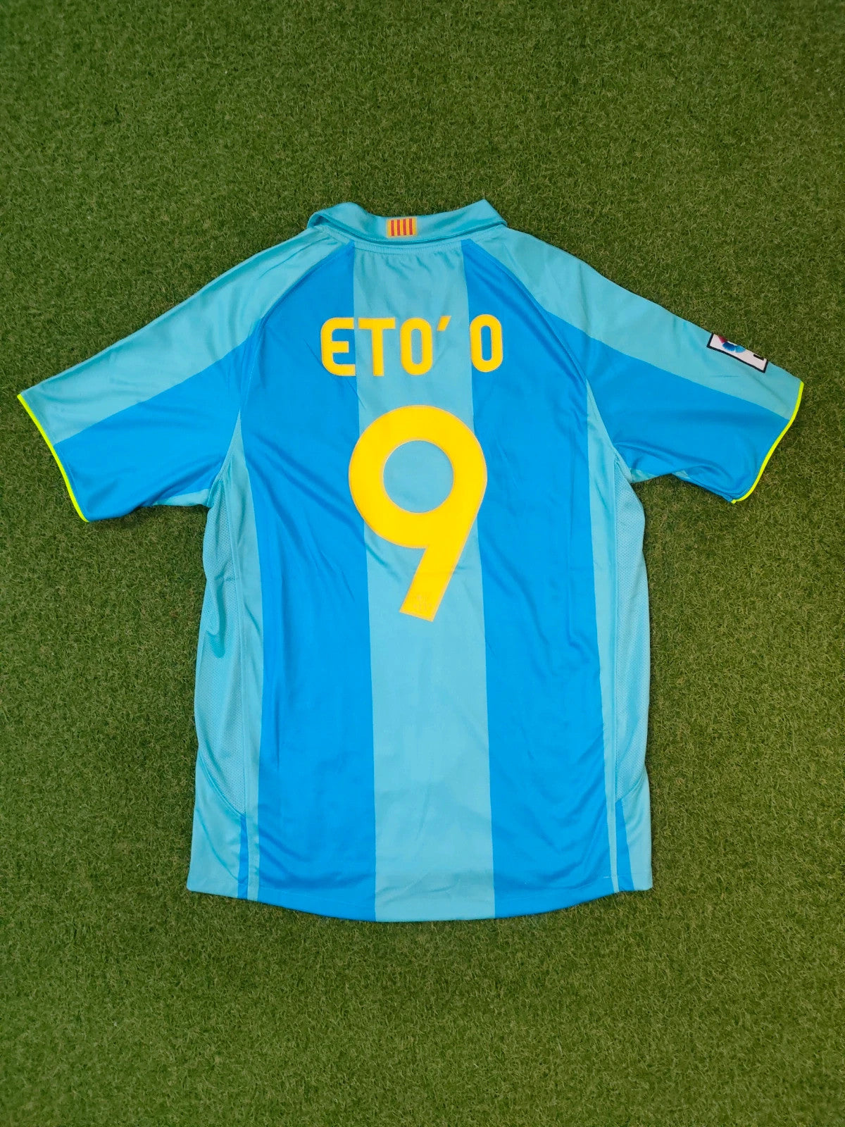 Samuel Eto'o Barcelona 2008 Retro Football Jersey Kit