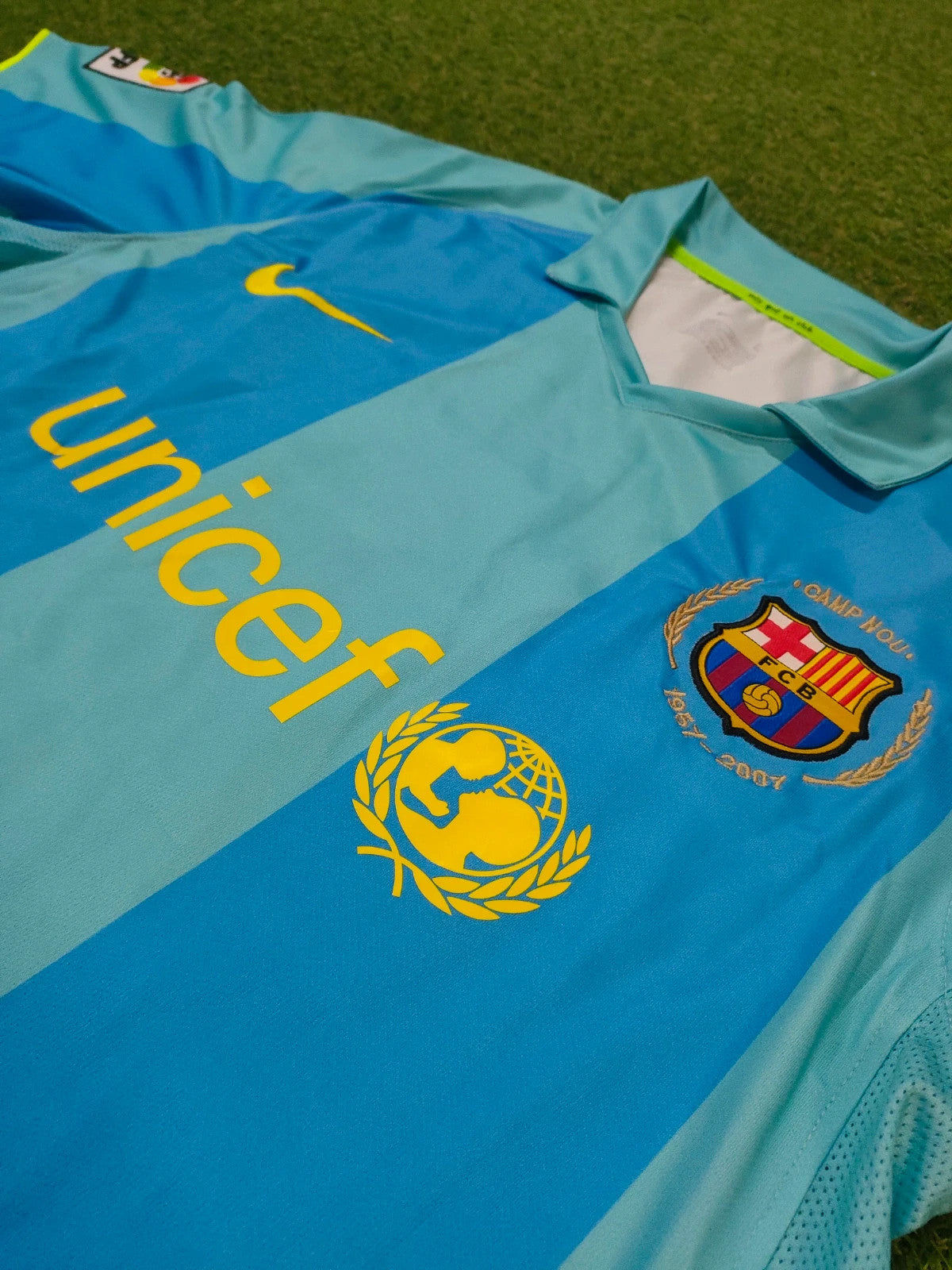 Samuel Eto'o Barcelona 2008 Retro Football Jersey Kit