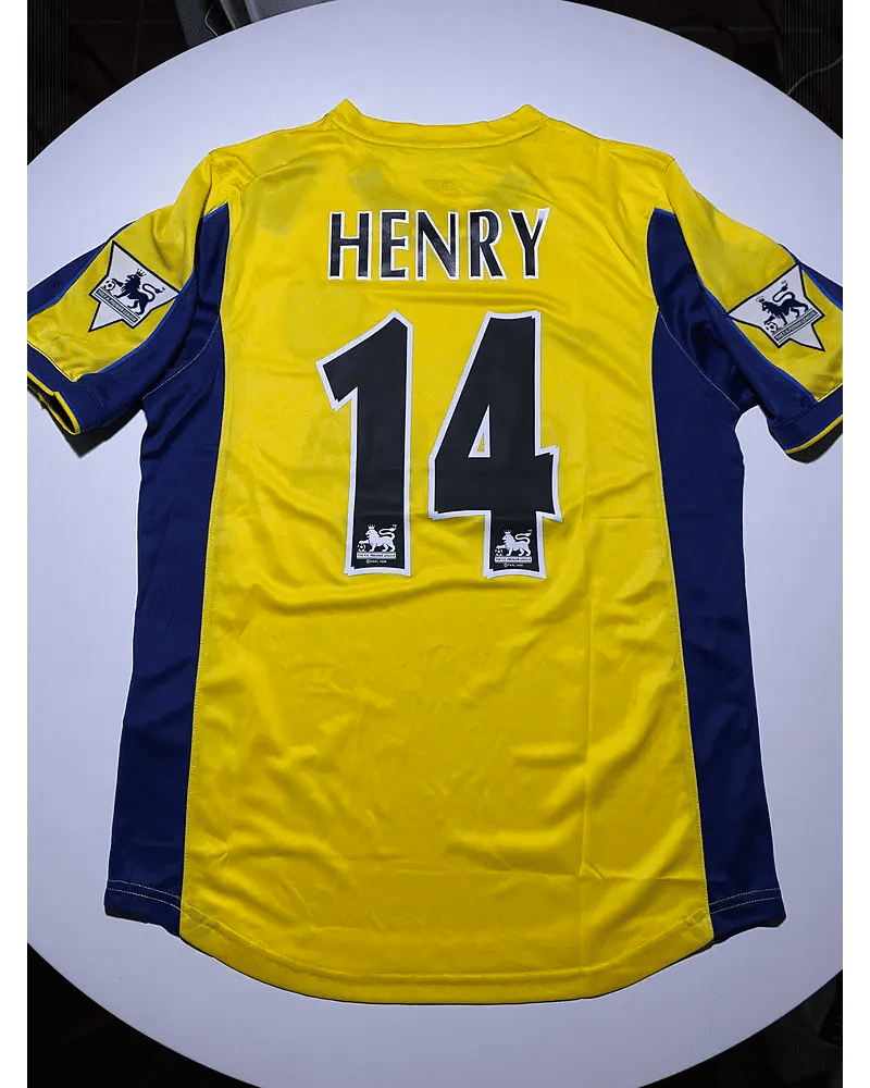 Thierry Henry - Arsenal 2000 Retro Football Jersey Kit