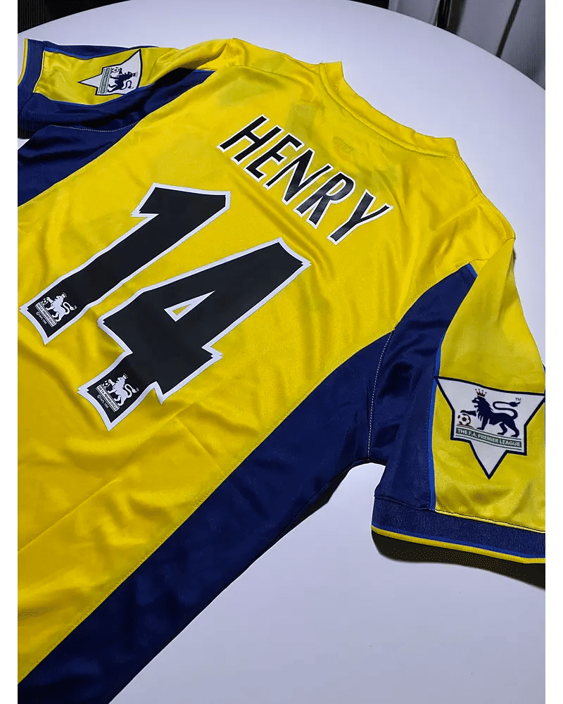 Thierry Henry - Arsenal 2000 Retro Football Jersey Kit