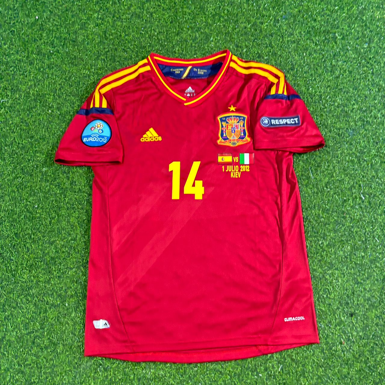Spain EURO 2012 Xabi Alonso Final Retro Football Jersey Kit