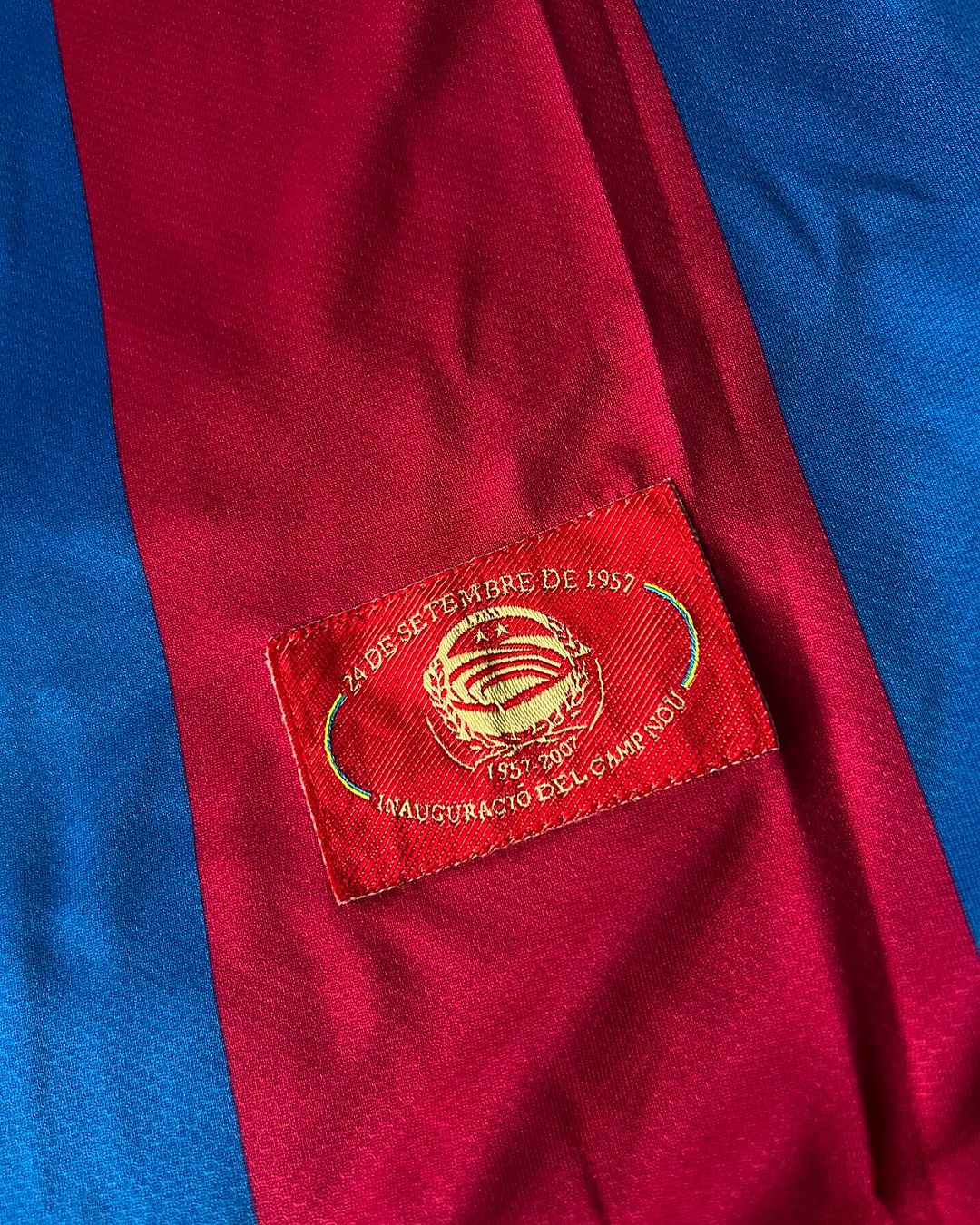 Xavi Hernandez Barcelona 2007 2008 Retro Football Jersey Kit