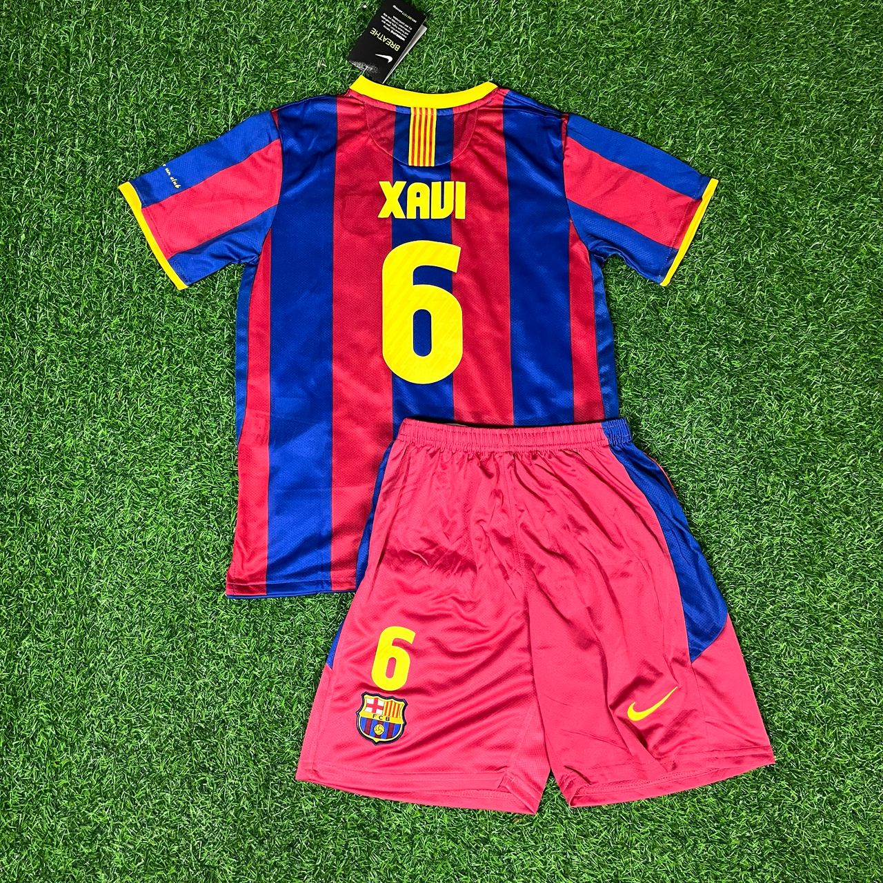 Xavi Hernandez Barcelona 2010/11 Kids Kit Kindertrikot Maillot Enfant Kindertrui