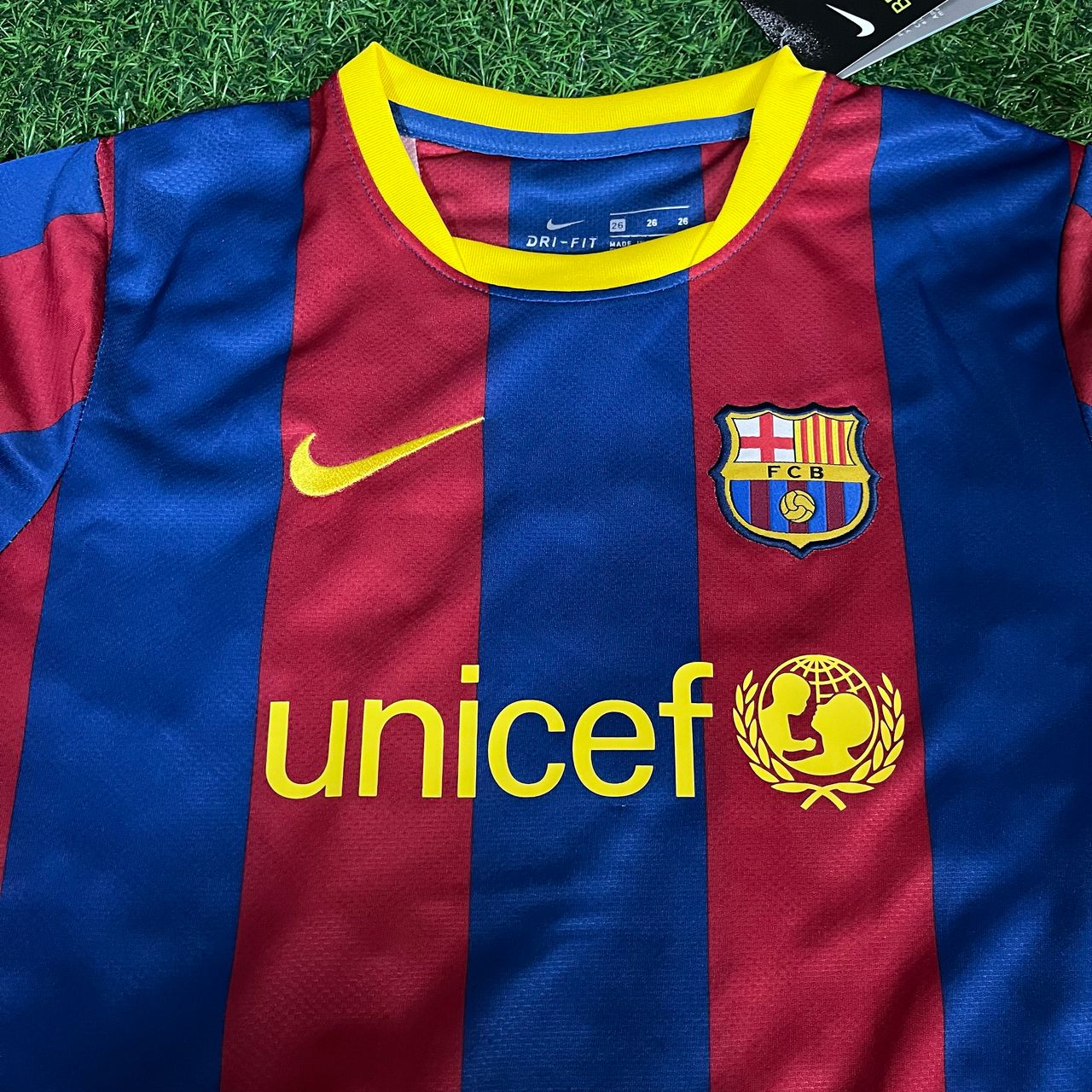 Xavi Hernandez Barcelona 2010/11 Kids Kit Kindertrikot Maillot Enfant Kindertrui