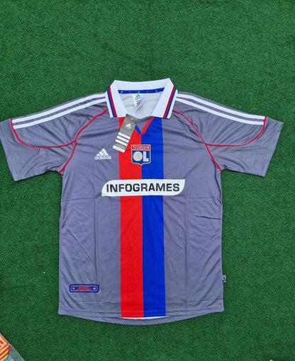 Olympique Lyonnais 01/02 Retro Football Jersey Kit