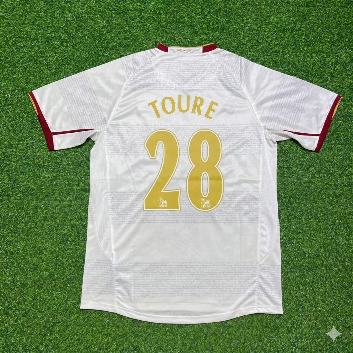 Kolo Toure #28 Arsenal 2004 2005 Away Retro White Football Jersey