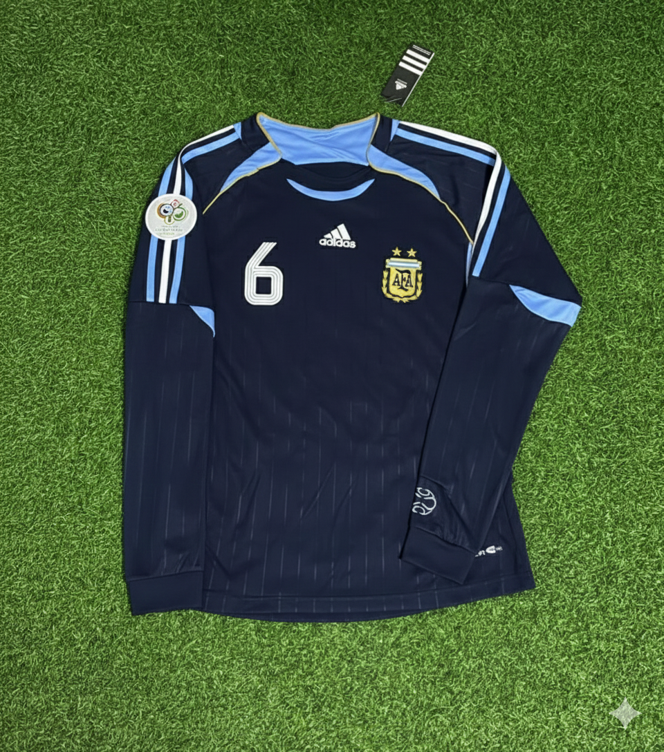 Argentina World Cup 2006 Gabriel Heinze Long Sleeve Retro Football Jersey Kit
