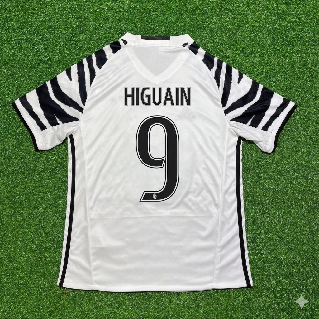 Gonzalo Higuain #9 Juventus 2016 2017 Away White Retro Football Jersey Kit