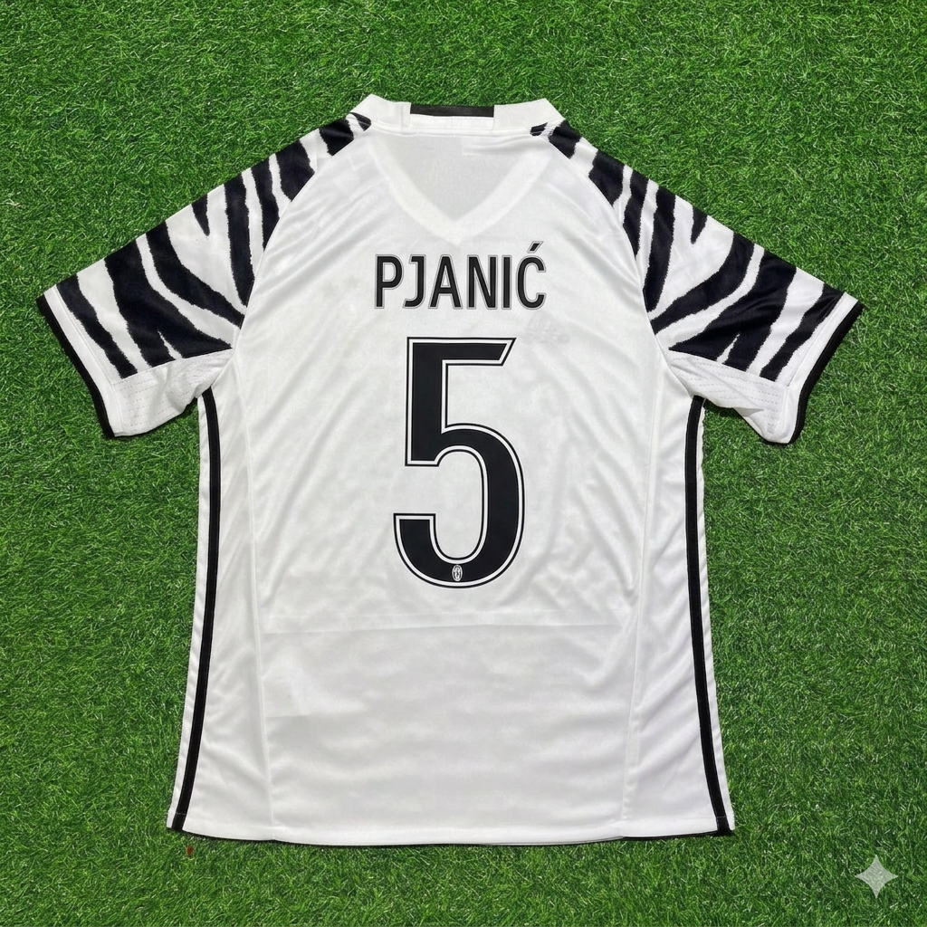 Miralem Pjanic #5 Juventus 2016 2017 Away White Retro Football Jersey Kit