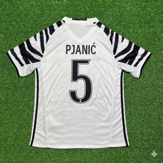 Miralem Pjanic #5 Juventus 2016 2017 Away White Retro Football Jersey Kit