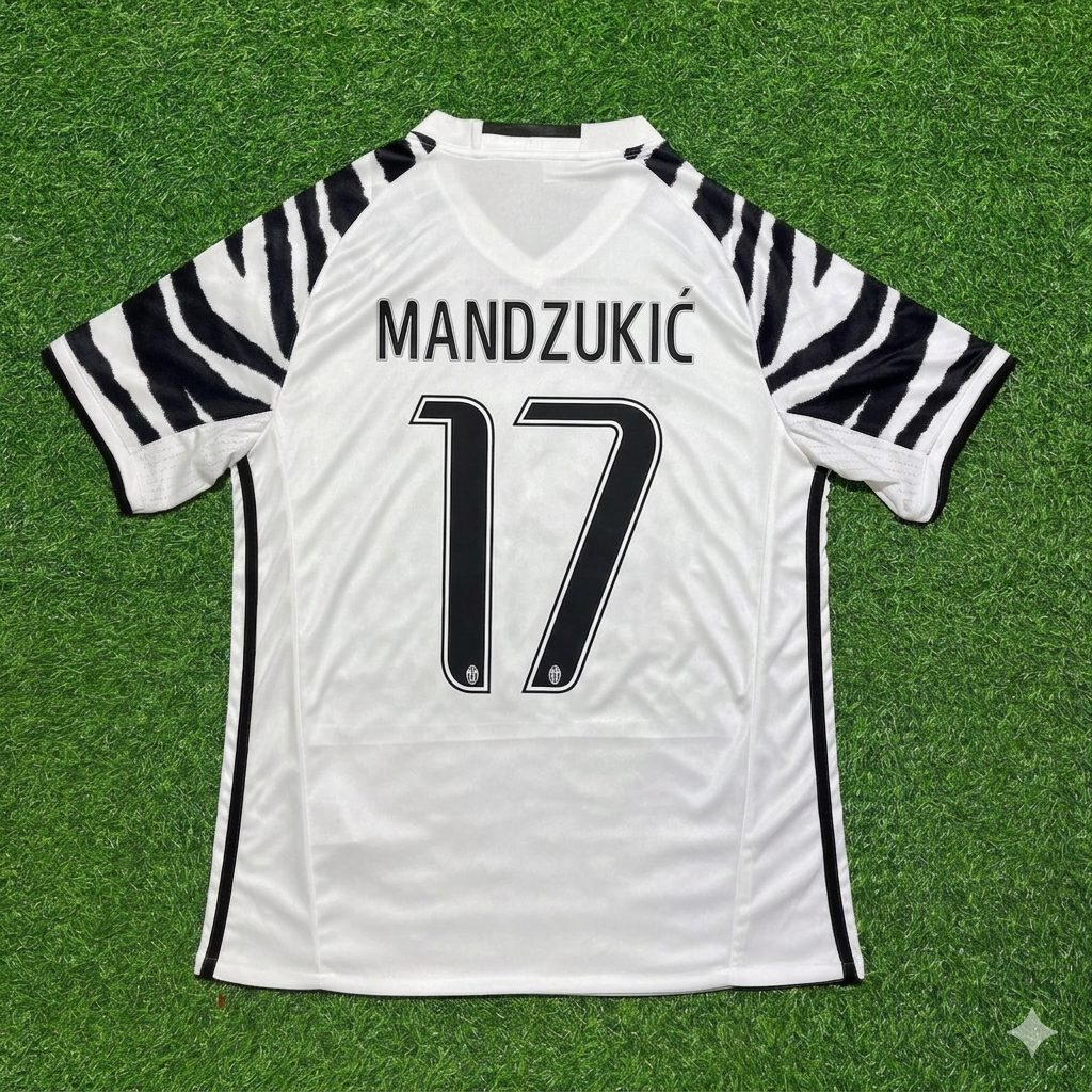 Mario Mandzukic #17 Juventus 2016 2017 Away White Retro Football Jersey Kit