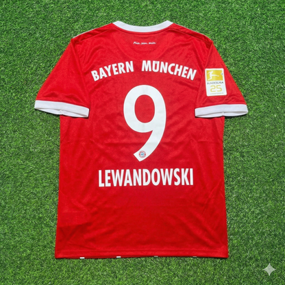 Robert Lewandowski Bayern Munich 2017-2018 Retro Home Football Jersey