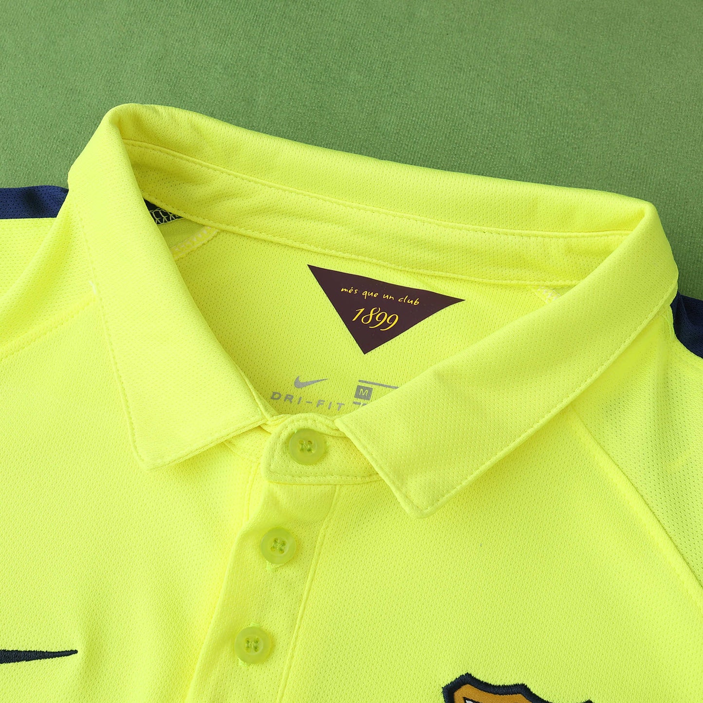 Xavi Barcelona 14/15 Retro Yellow Football Jersey