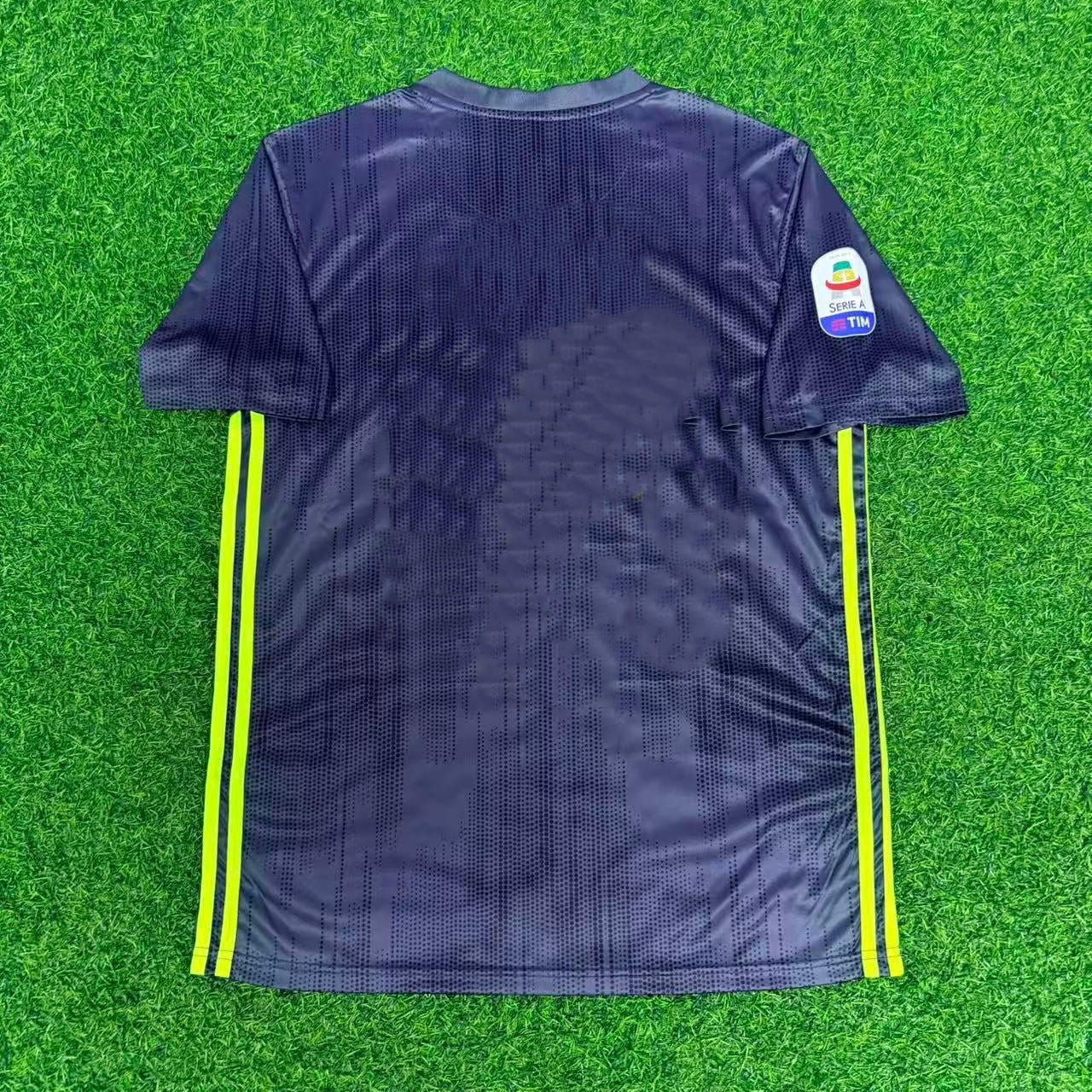 Juventus 2017-2018 Retro Home Football Jersey Kit