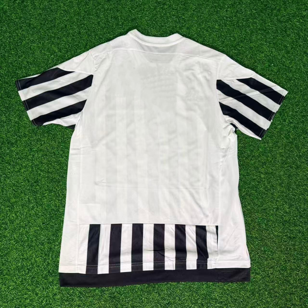 Juventus 2015-2016 Retro Home Football Jersey