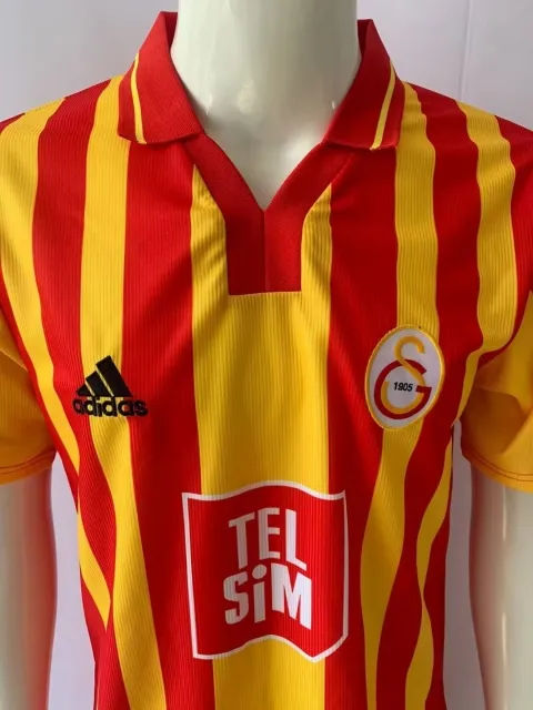 Galatasaray 2000 UEFA Super Kupa Final Retro Formasi Kit Jersey – | Trikot | Maillot