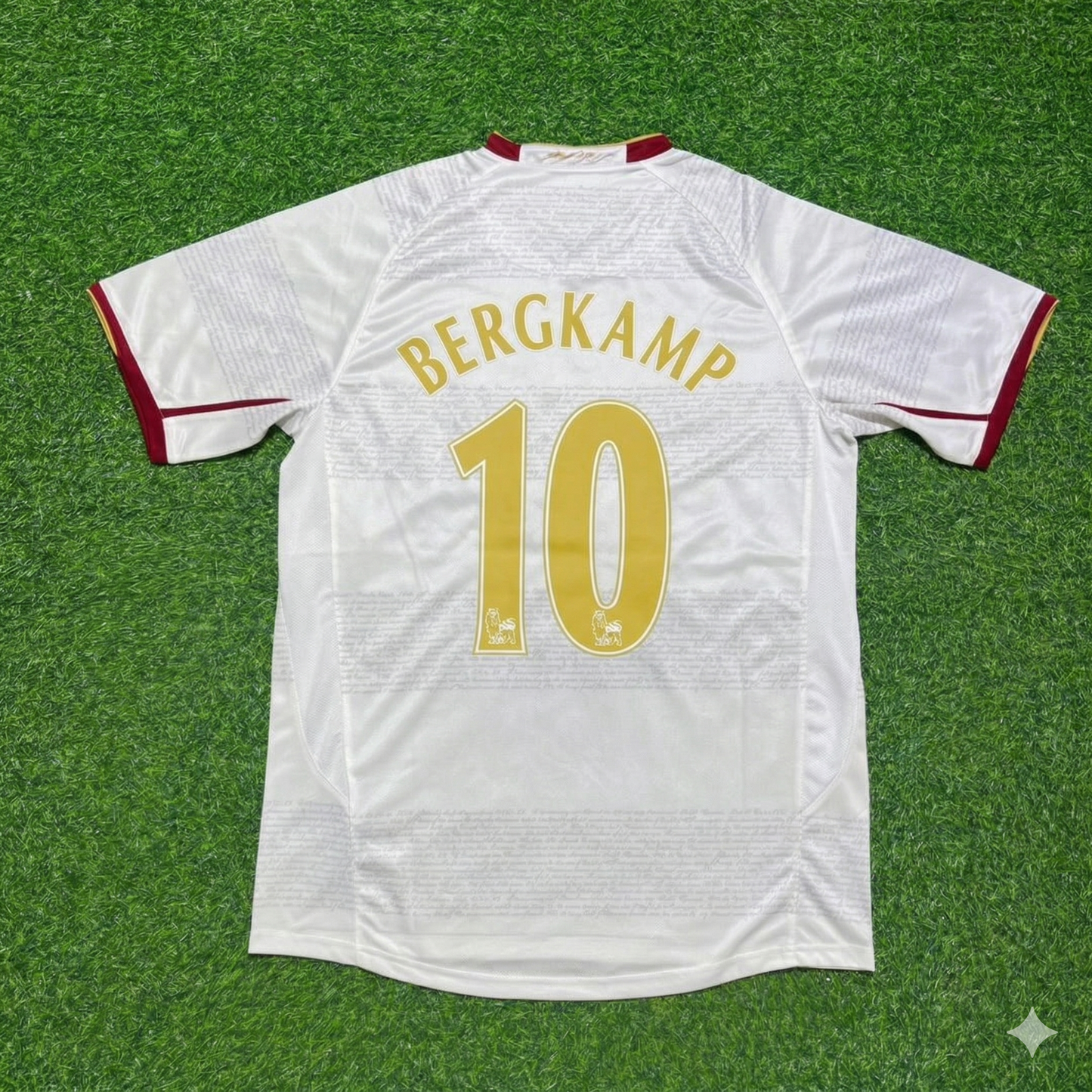 Dennis Bergkamp #10 Arsenal 2004 2005 Away Retro White Football Jersey