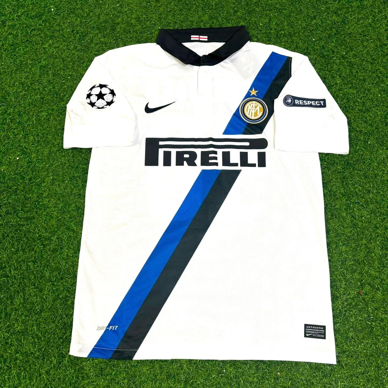 Fredy Guarín #14 Inter 2011-2012 White Away Football Jersey