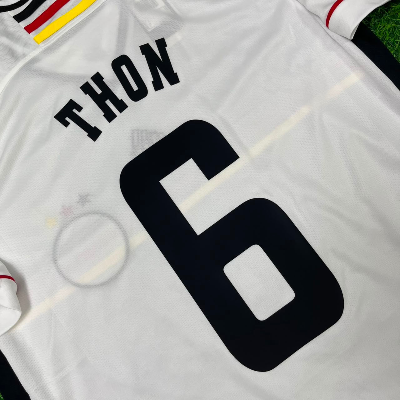 Olaf Thon Deutschland 1998 World Cup Retro Fußballtrikot
