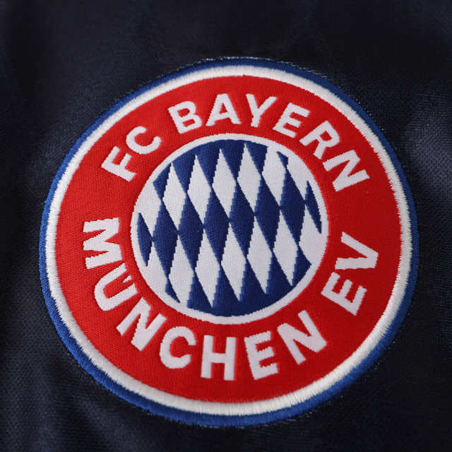 Bayern München 97/99 Season Home Retro Football Jersey