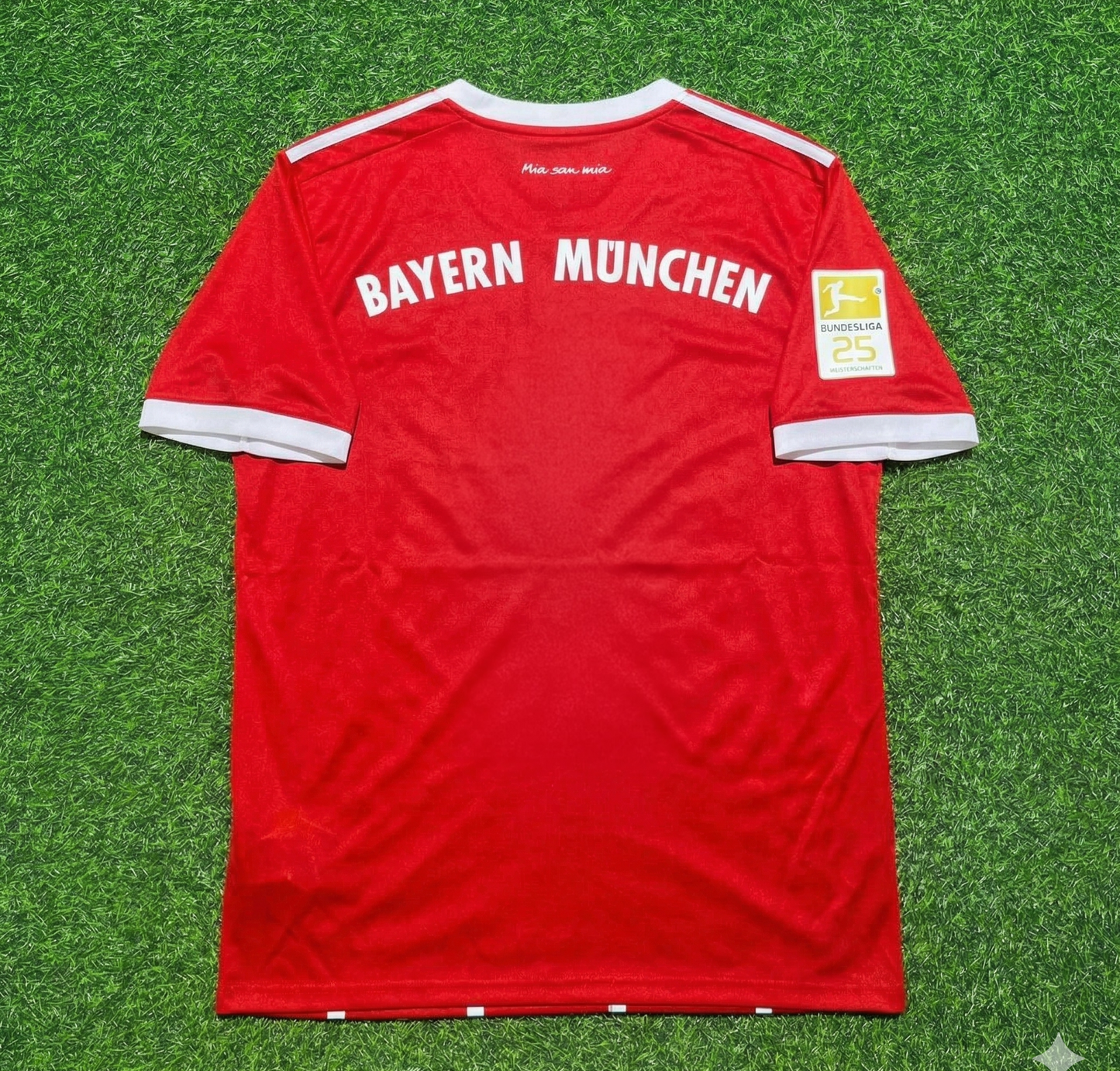 FC Bayern Munich 2017-2018 Retro Home Football Jersey