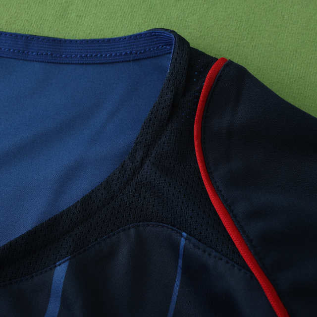 Barcelona 2003/04 Season Away Retro Football Jersey