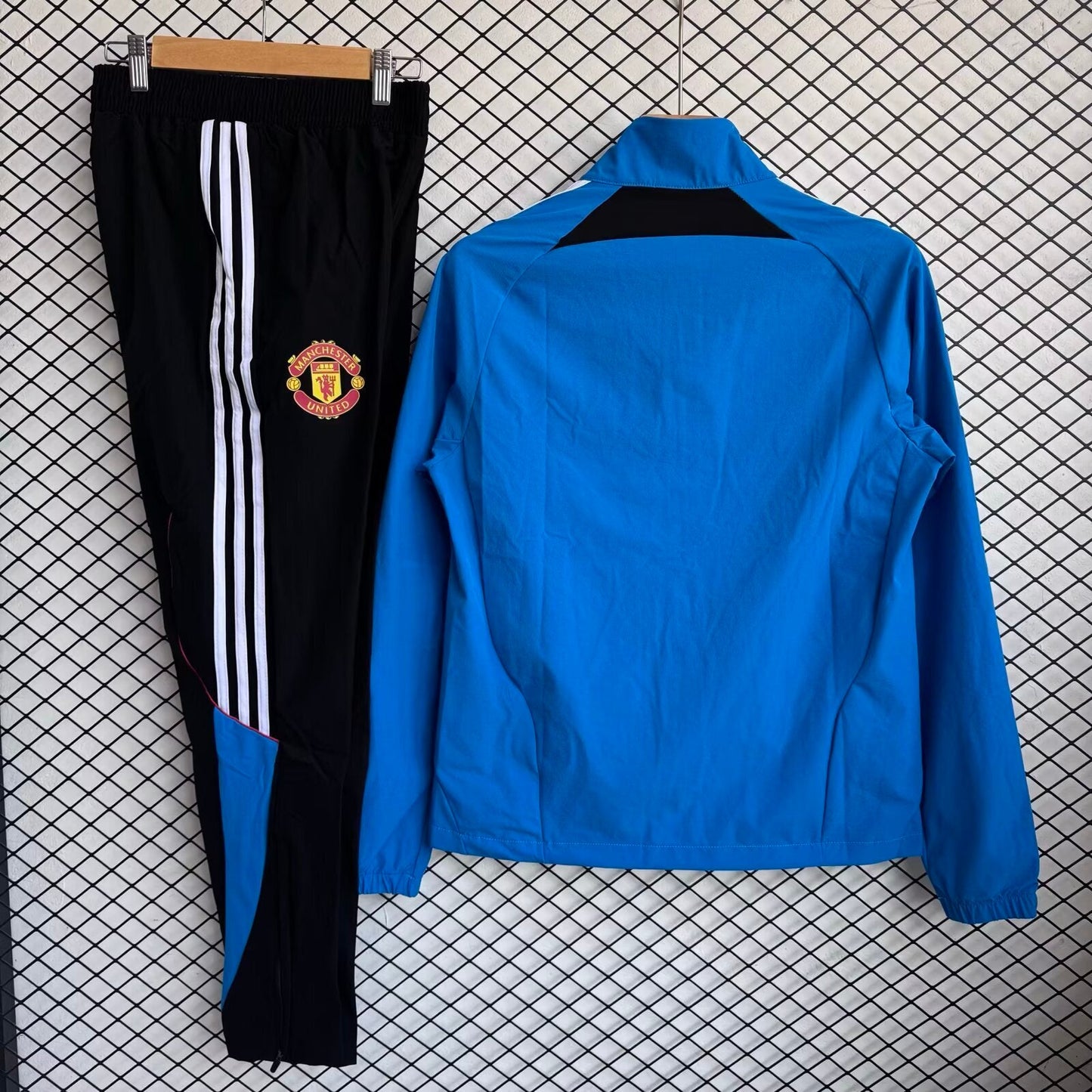 Manchester United 2025/2026 Tracksuit Windbreaker Jacket Pants Special Edition