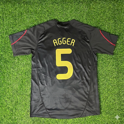 Daniel Agger Liverpool 2009/10 Black Retro Football Jersey Kit