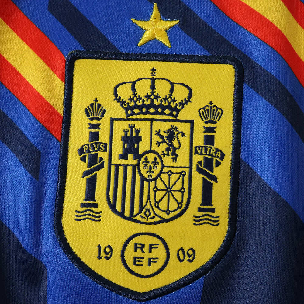 Spain World Cup 2026 Training shirt Fan version