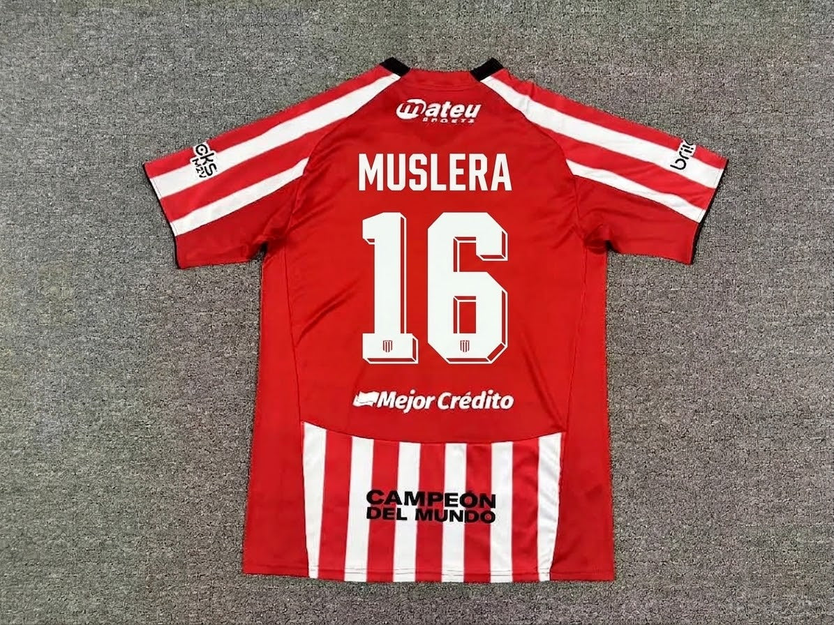 Club Estudiantes de la Plata 2027 Fernando Muslera Home Retro Football Jersey