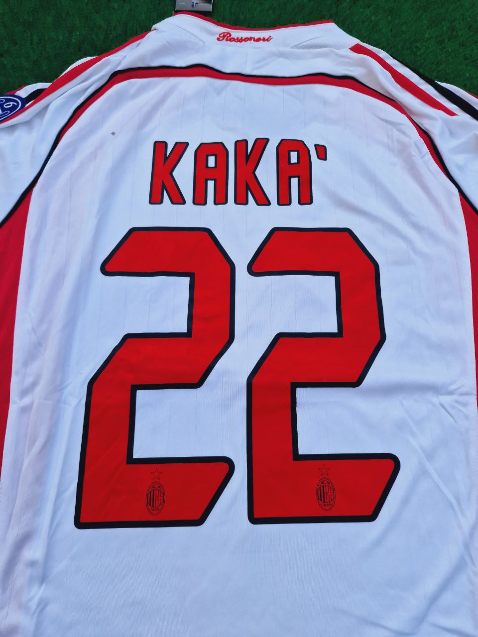 Kaká #22 AC Milan 2007 Champions League Final Away White Long Sleeve Retro Football Jersey
