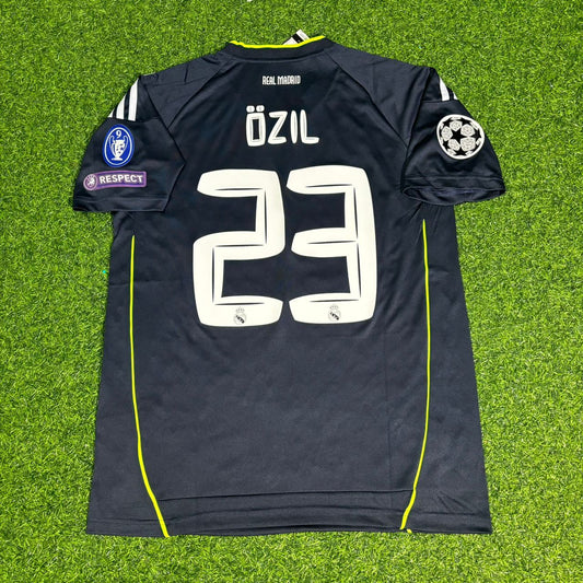 Mesut Özil 2010-2011 Retro Football Jersey