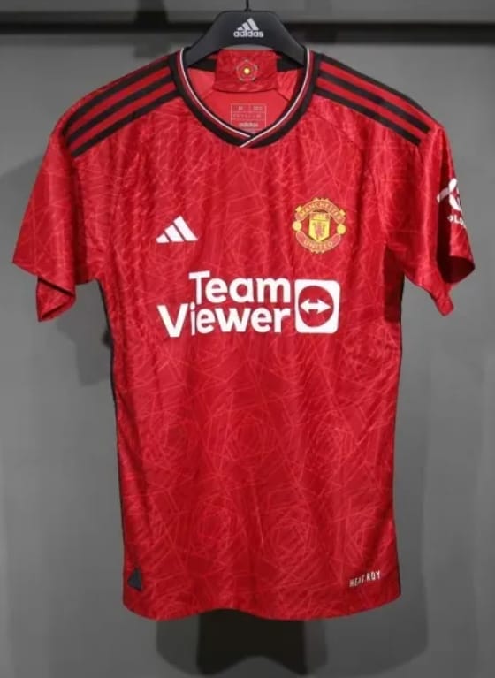 Manchester United 23-24 Retro Home Football Jersey