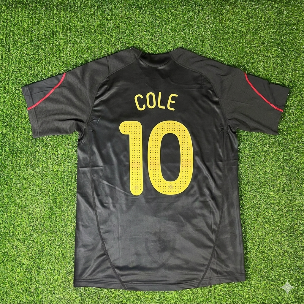 Joe Cole Liverpool 2009/10 Black Retro Football Jersey Kit