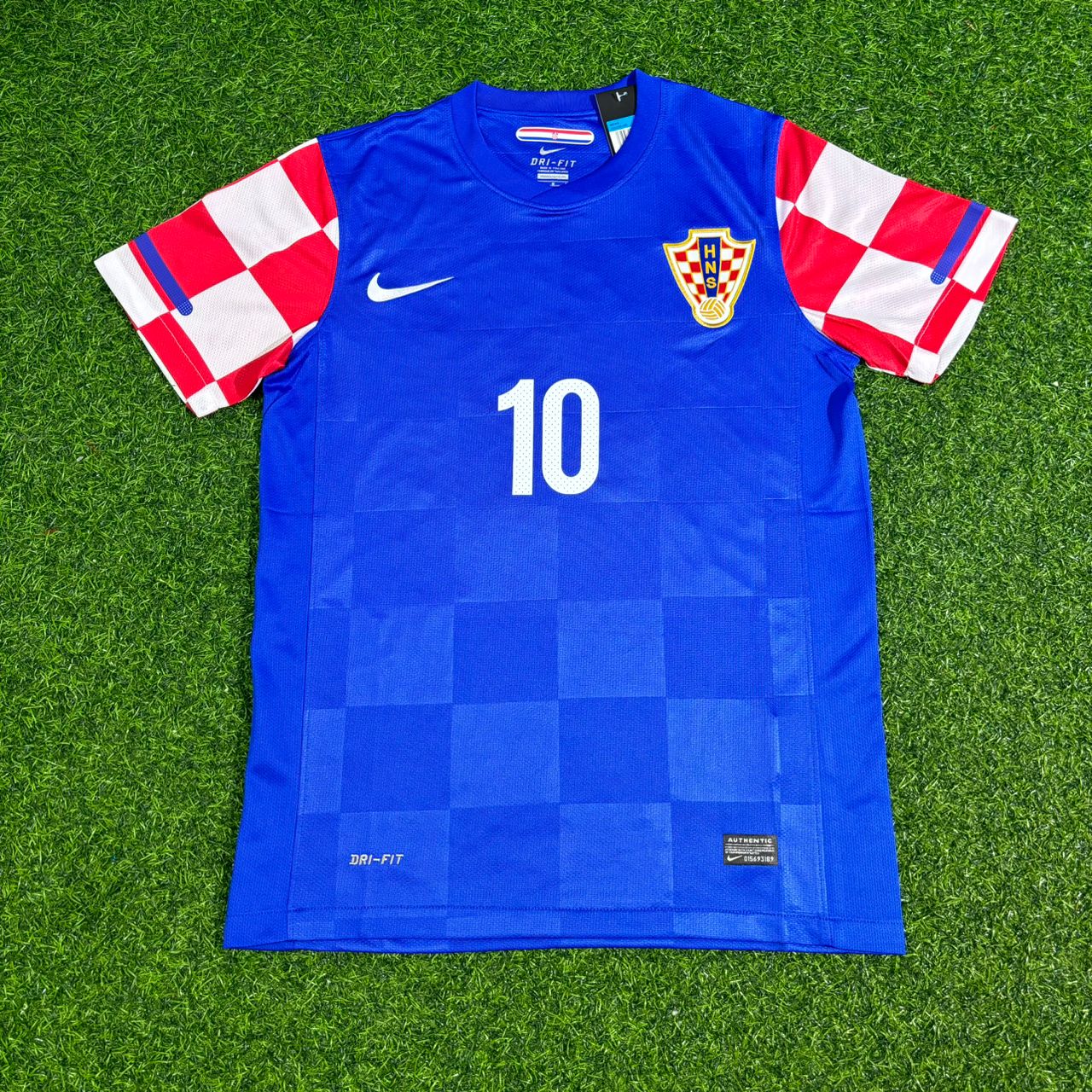 Luka Modric Croatia 2010-2012 Home Retro Football Jersey Collection