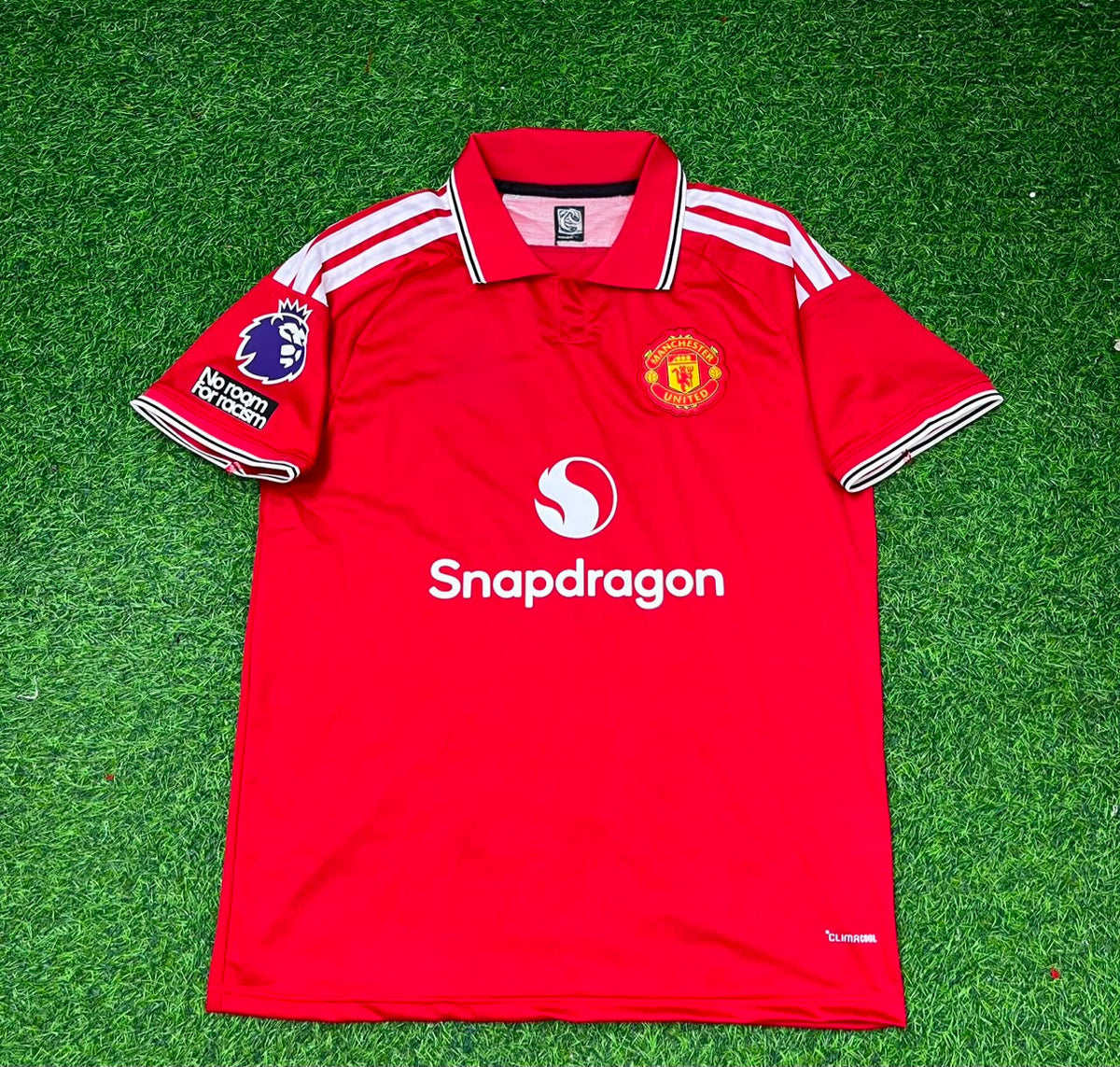 Manchester United 2027 Home Football Jersey
