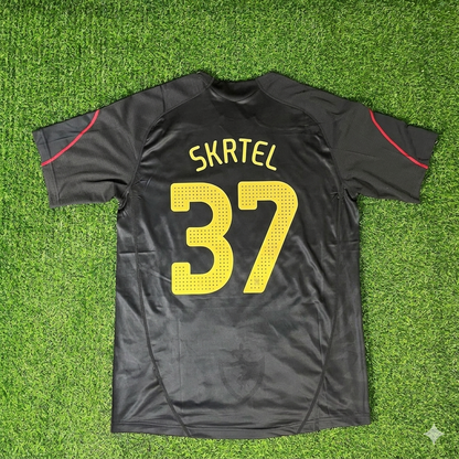Martin Skrtel Liverpool 2009/10 Black Retro Football Jersey Kit