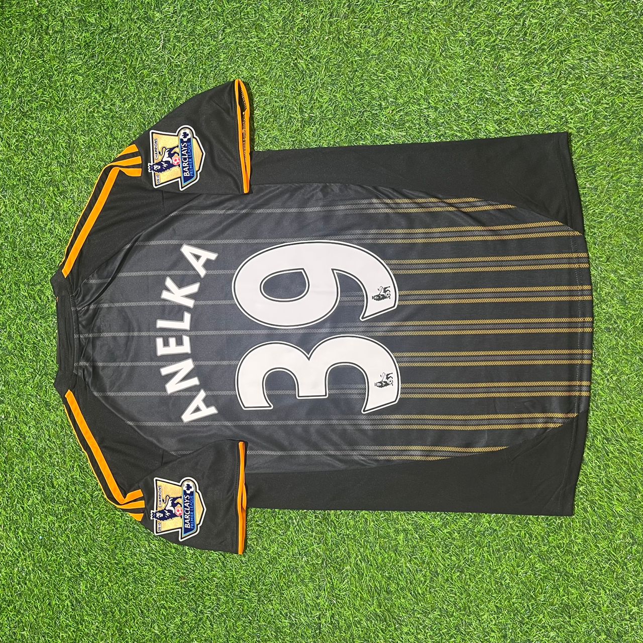 Nicolas Anelka #39 Chelsea 2010 2011 Away Retro Black Orange Football Jersey Kit