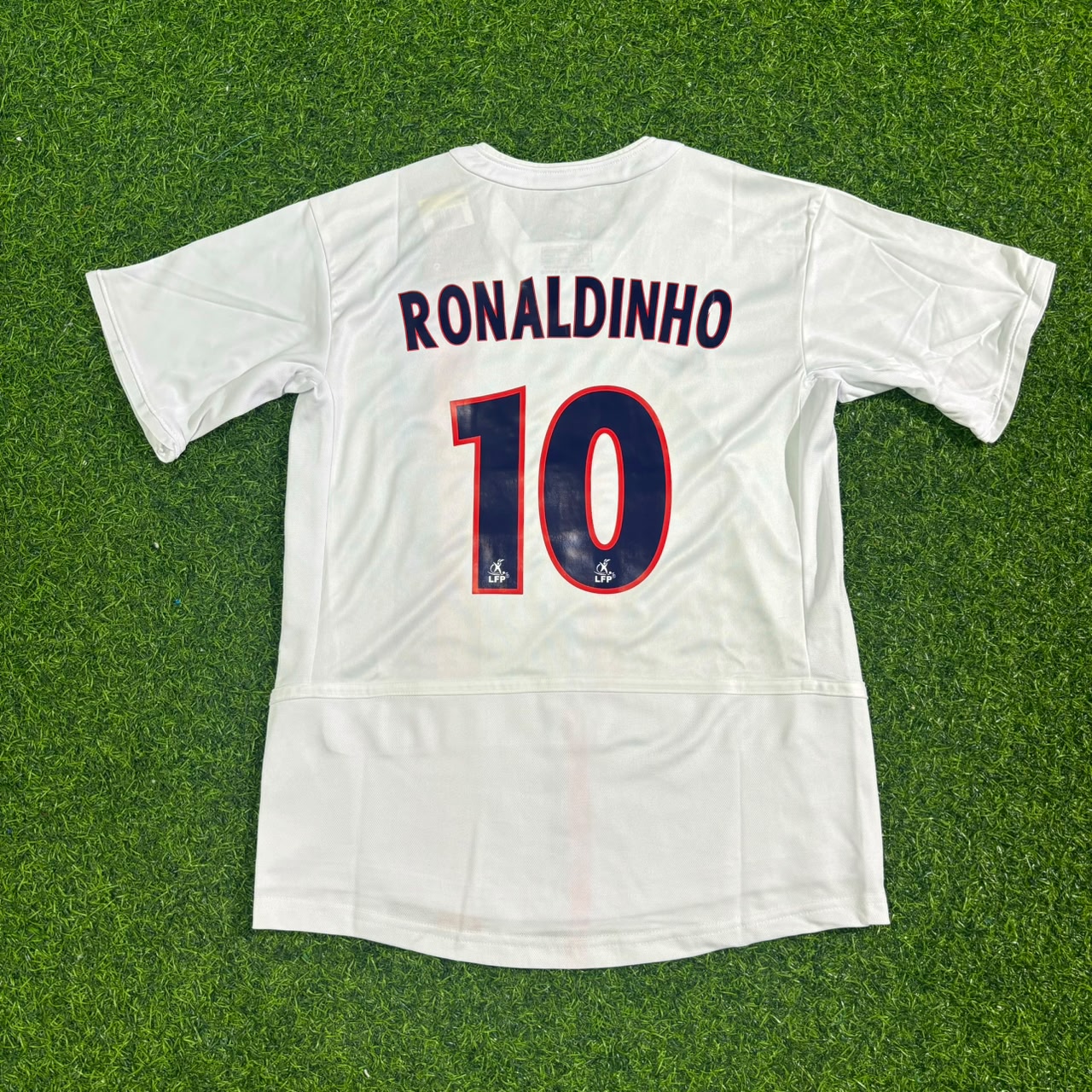 Ronaldinho 2002-2003 White Retro Football Jersey Kit