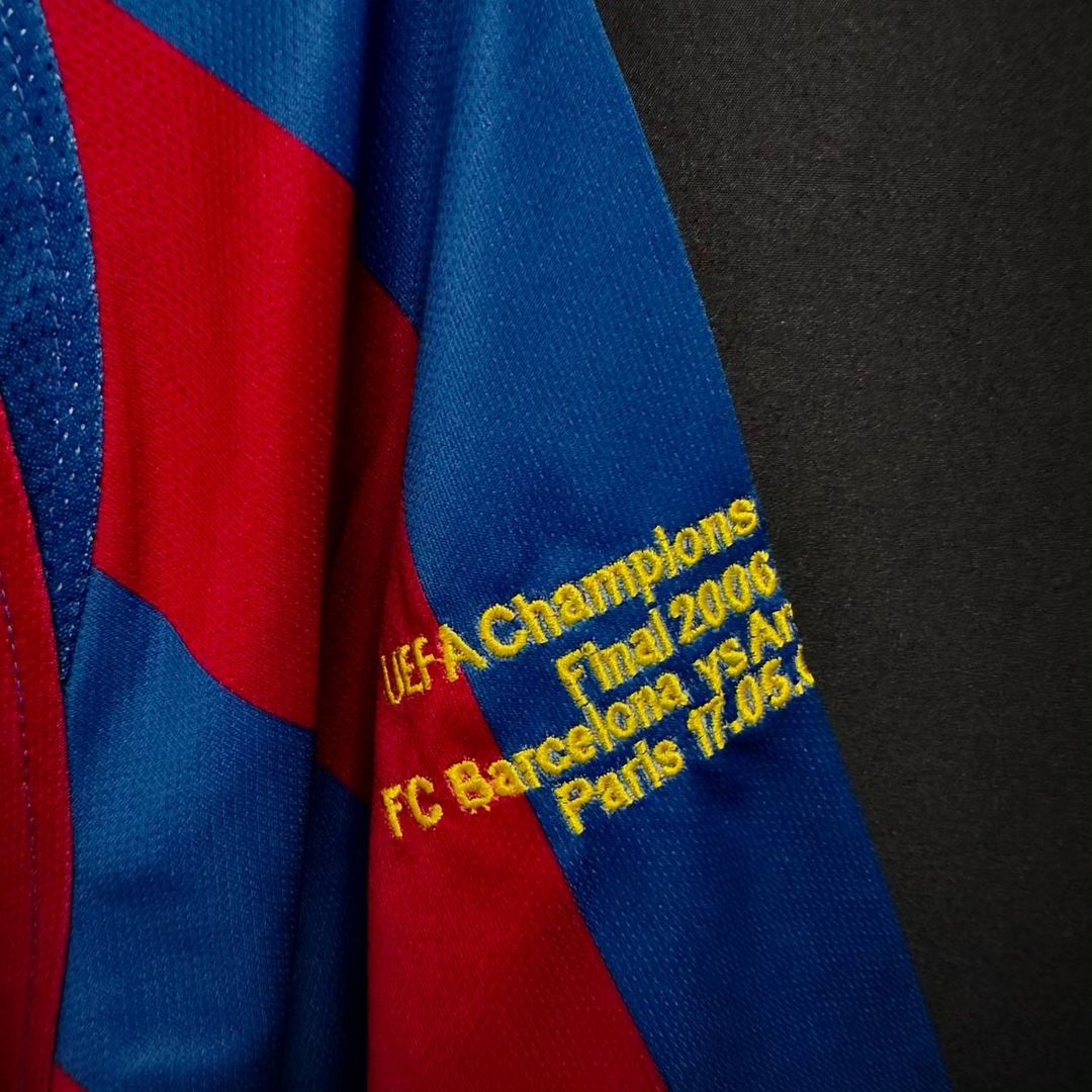 #9 Samuel Eto`o Barcelona 2006 Paris Final vs Arsenal Retro Short Sleeve Football Jersey Soccer Kit