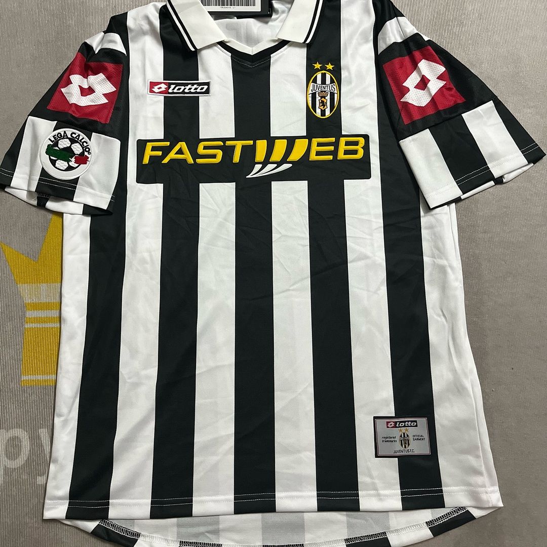 Alessio Tacchinardi Juventus 2001-2002 Retro Football Jersey Kit