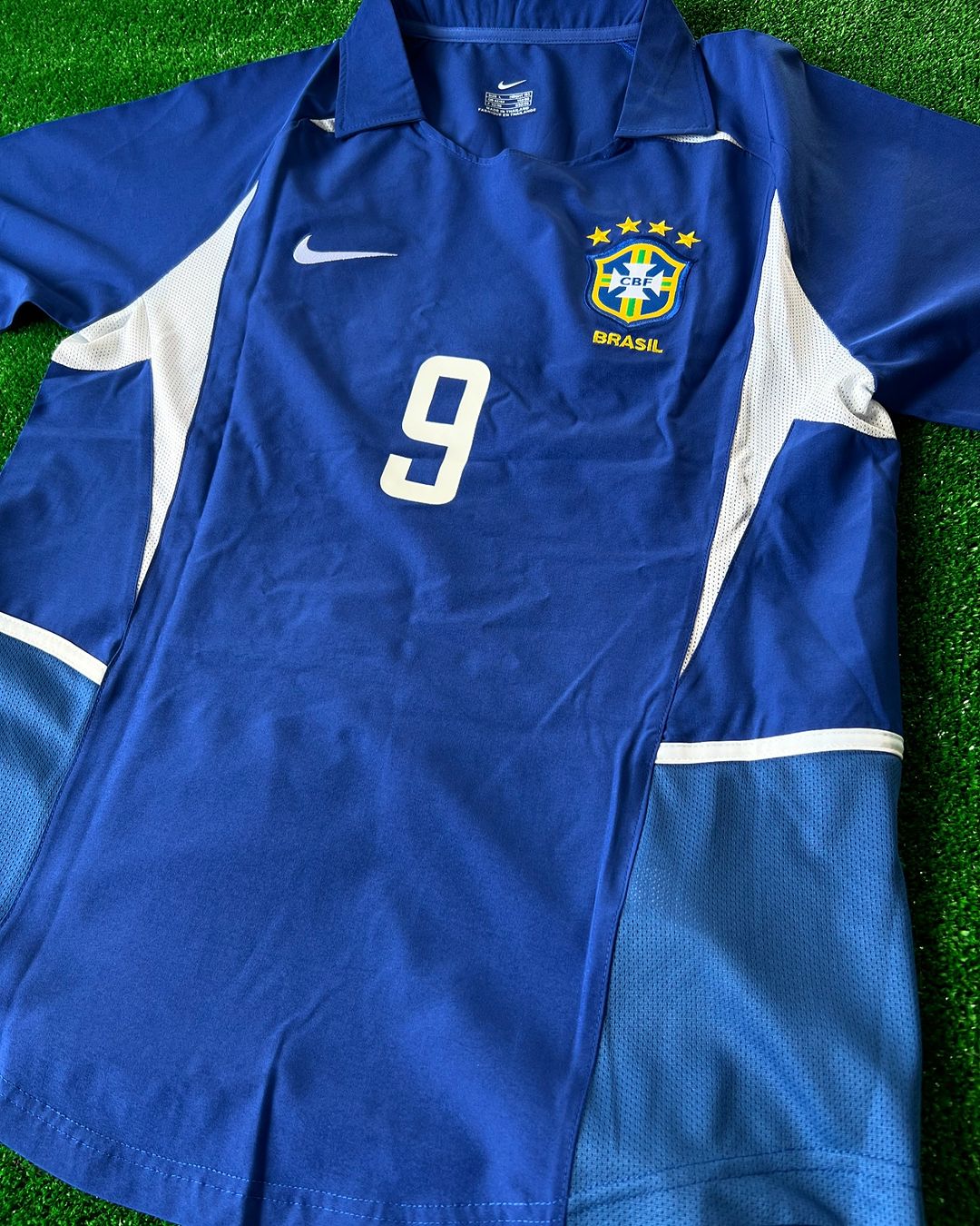 Nazario Phenomenon Ronaldo Brazil 2002 World Cup Blue Retro Short-Sleeve Jersey Soccer Kit