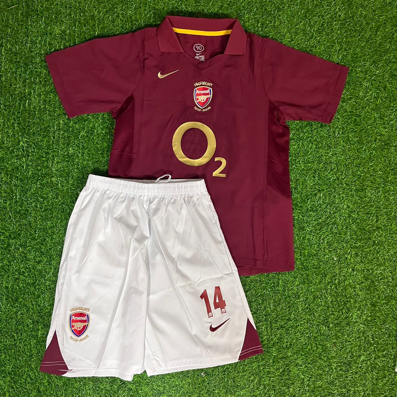 Thierry Henry Arsenal 2005/06 Home Burgundy Kids Kit Football Jersey Kit for Children