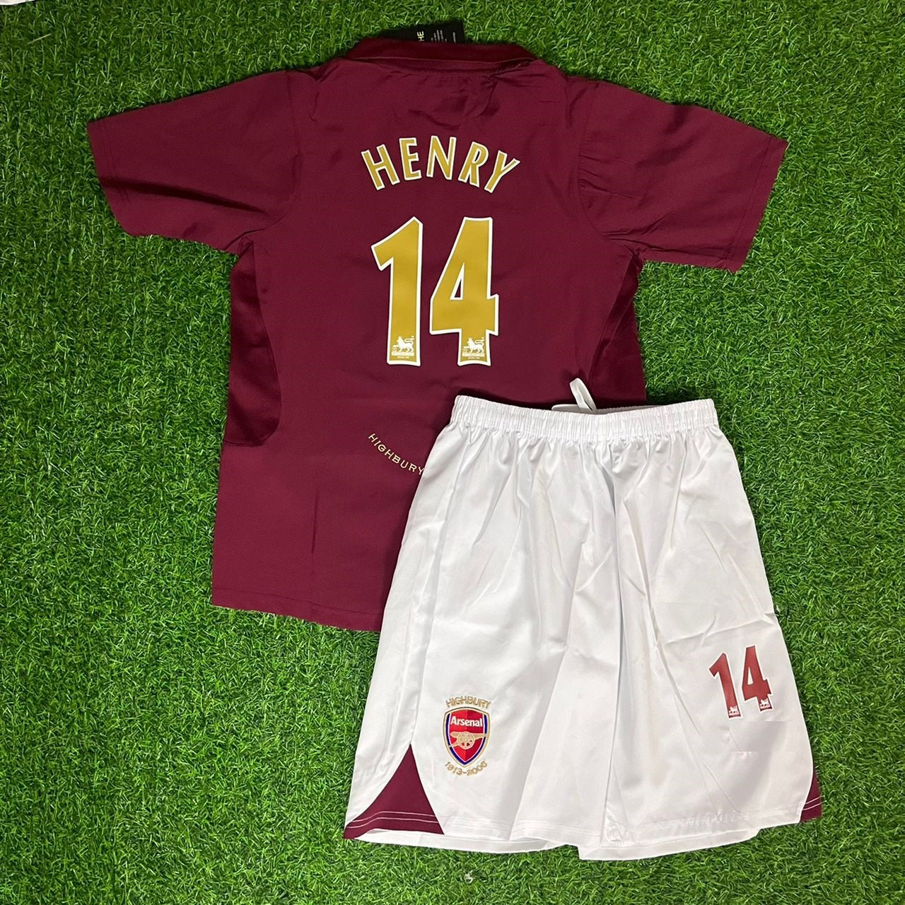 Thierry Henry Arsenal 2005/06 Home Burgundy Kids Kit Football Jersey Kit for Children