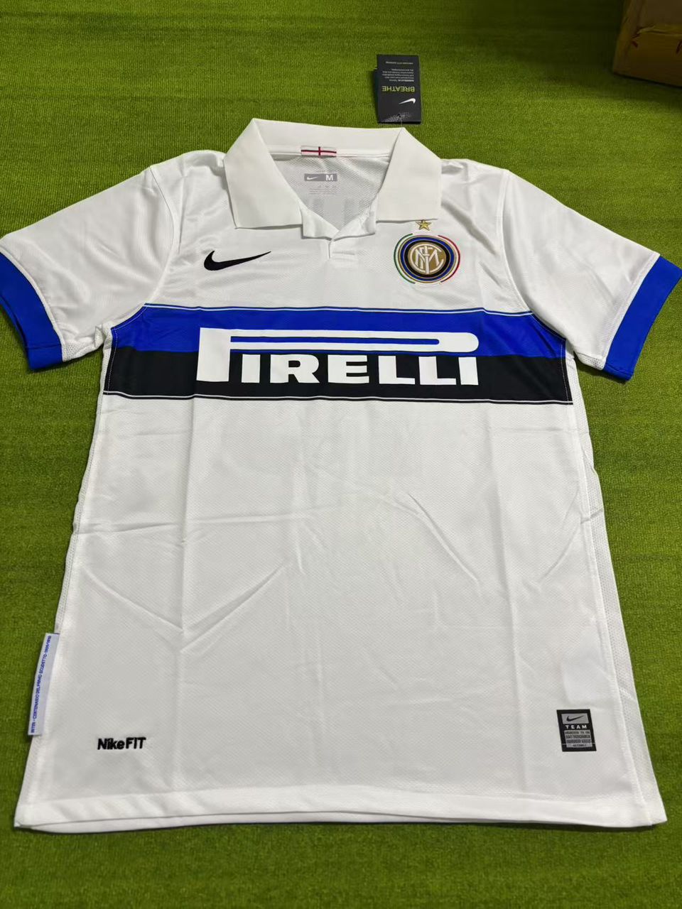 Wesley Sneijder Inter Retro 2009-2010 White Football Jersey