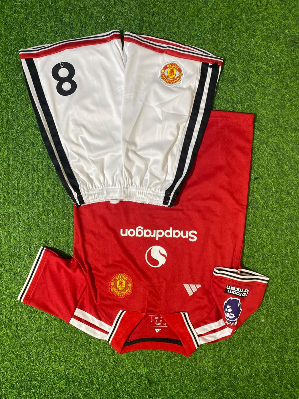 Manchester United 2027 Bruno Fernandes Home Kids Football Jersey