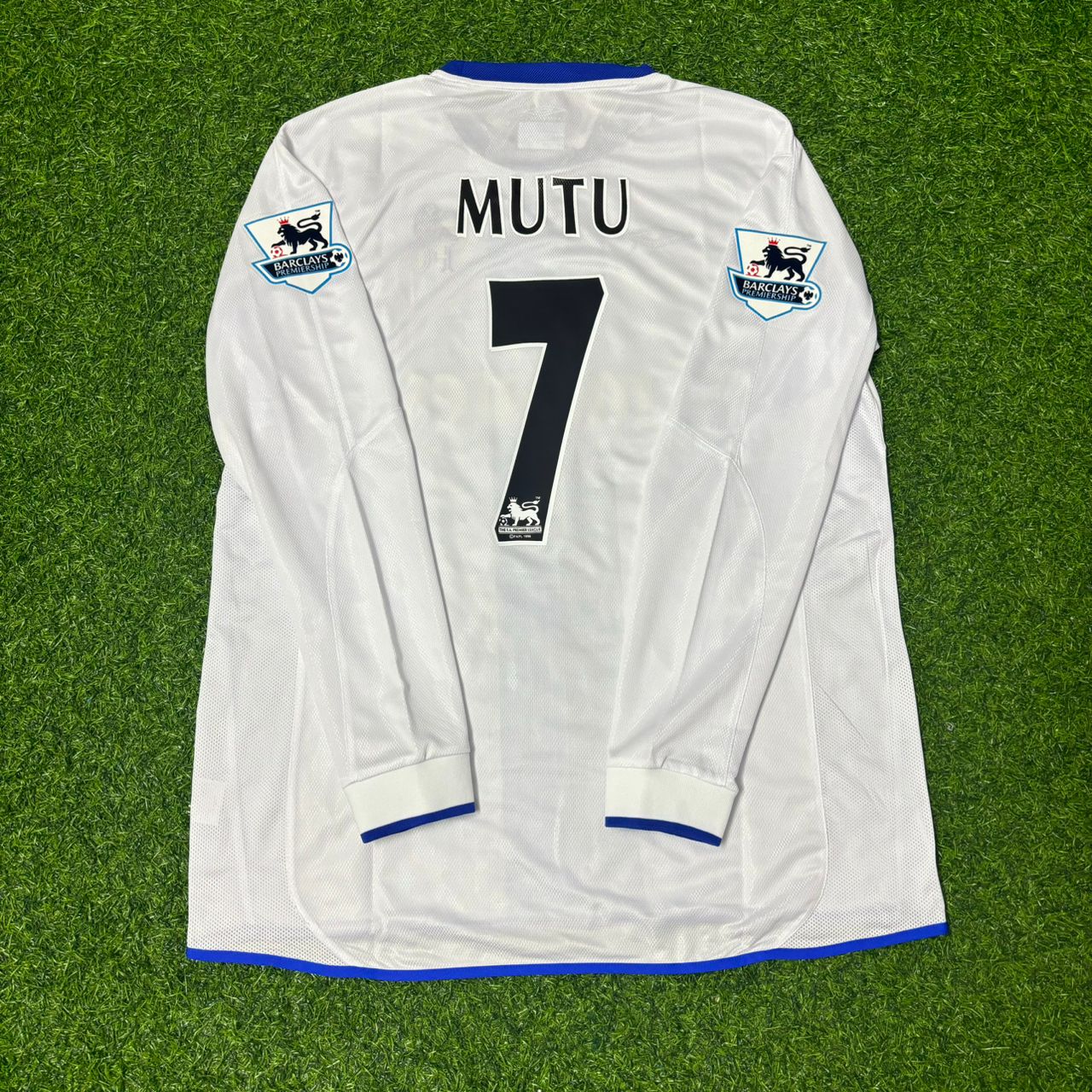 Adrian Mutu #7 Chelsea Away 2004 Retro White Long Sleeve Football Jersey